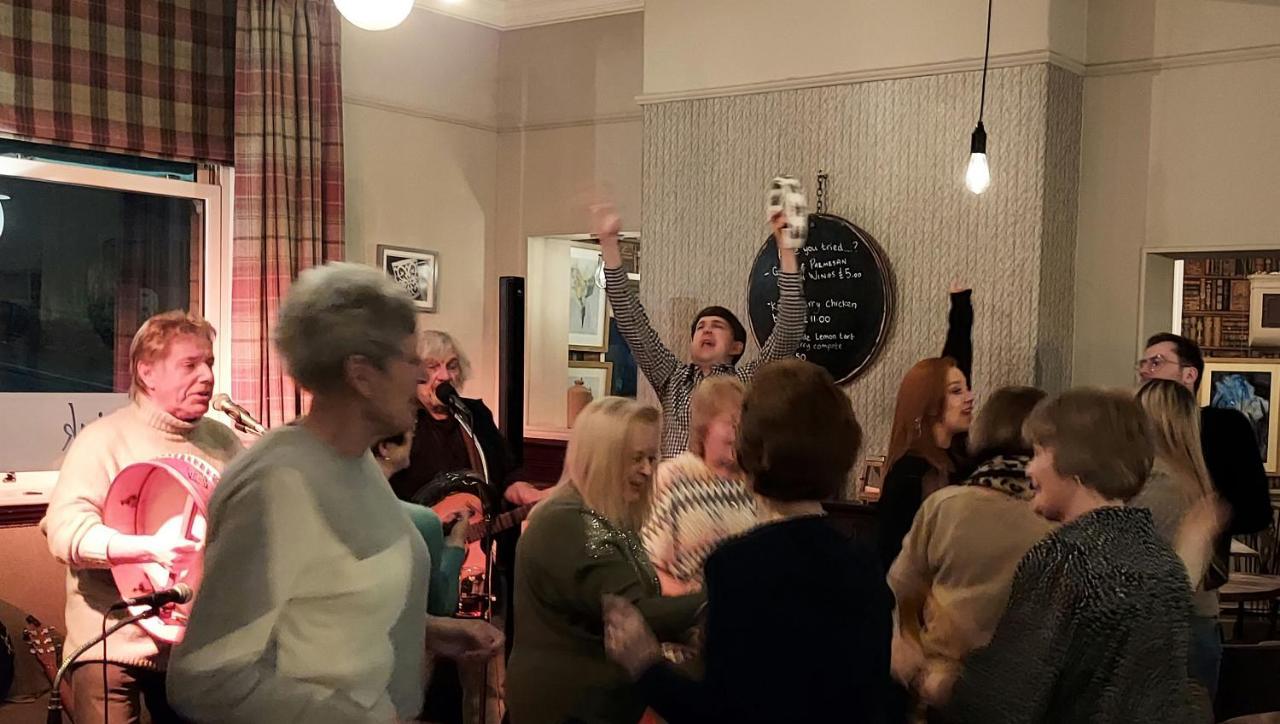 Trawden Arms Community Owned Pub Hotel Winewall Luaran gambar